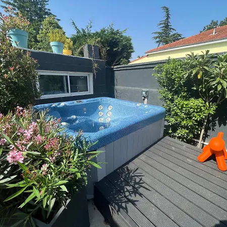 Leni Homestay Dommartin (Rhone)